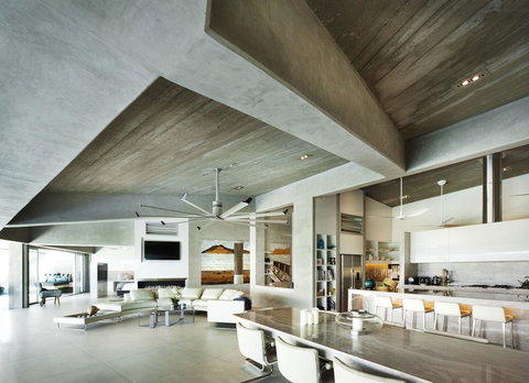 The Edge - Port Douglas - Rent Accommodation 2