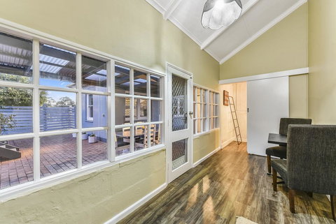 The Jazz B&B - Rent Accommodation 2