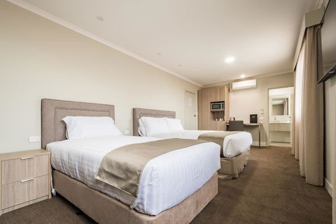 The Lighthouse Hotel - Rent Accommodation 2