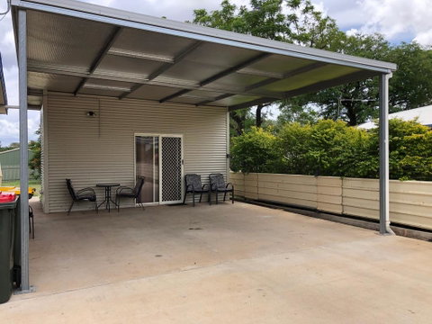 The Retreat - Rent Accommodation 0