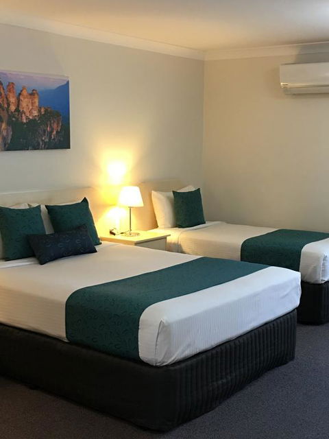 Tuckerbox Motor Inn - Rent Accommodation 1