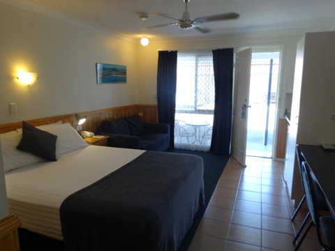 Twin Towns Motel - Rent Accommodation 1