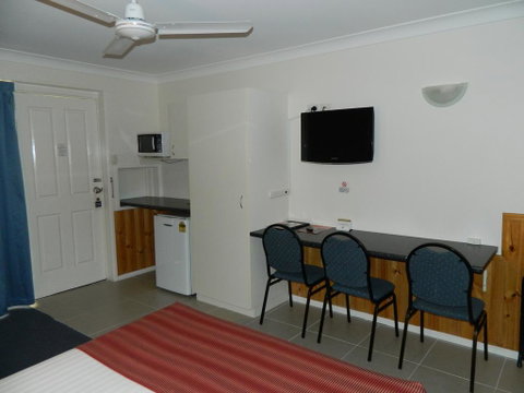 Twin Towns Motel - Rent Accommodation 2