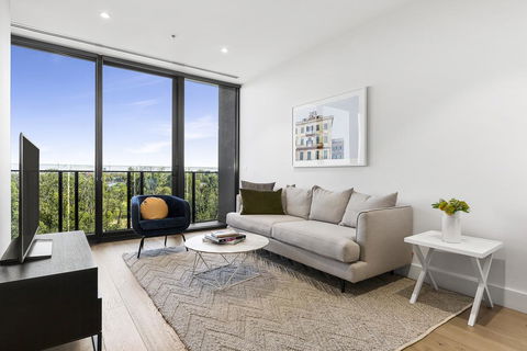 Tyrian Albert Park Lake - Rent Accommodation 1