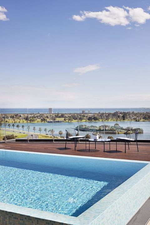 Tyrian Albert Park Lake - Rent Accommodation 3