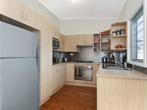 Urchins - Funky Comfort And Style - Rent Accommodation 2