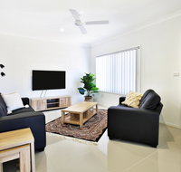 Villa Mare  Culburra - 4 Mins to Beach - Rent Accommodation