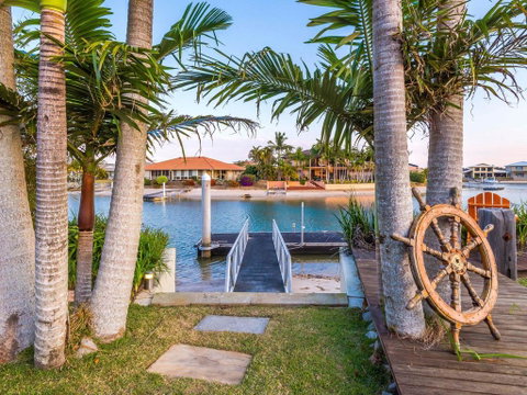 Vista Del Mare - 81 Witonga Drive Yamba Family Home On Water. - Rent Accommodation 0