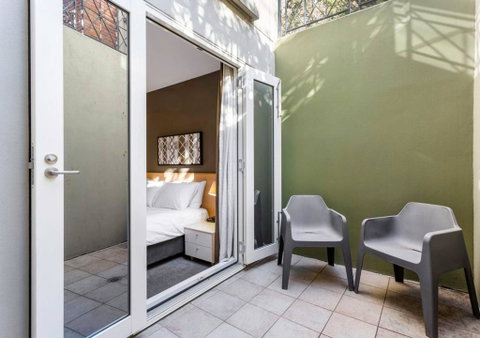 Walk To The MCG, The Tan, Botanic Gardens & Train - Rent Accommodation 2