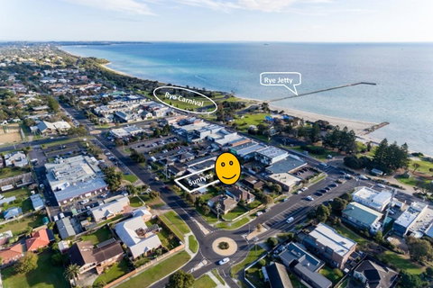 Sunryes Beach House - Rent Accommodation 0