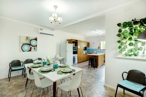Sunryes Beach House - Rent Accommodation 16