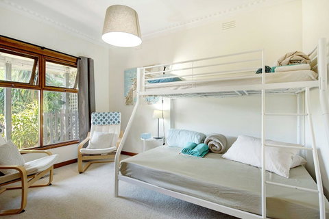 Sunryes Beach House - Rent Accommodation 12