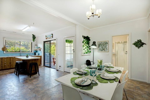 Sunryes Beach House - Rent Accommodation 14