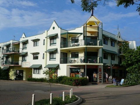 Magnetic Sunsets Resort - Rent Accommodation 0