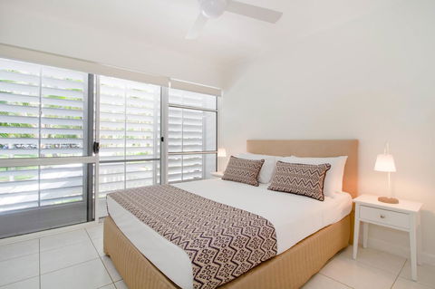 The White House Port Douglas - Rent Accommodation 26