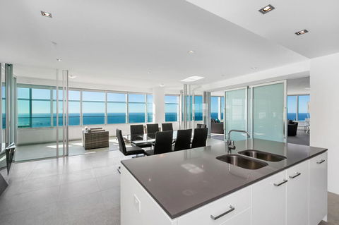 Q1 Resort & Spa - Official - Rent Accommodation 29