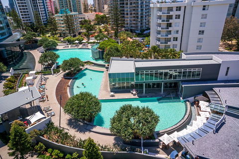 Q1 Resort & Spa - Official - Rent Accommodation 2