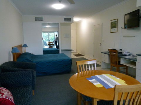 Madison Ocean Breeze Apartments - Rent Accommodation 27