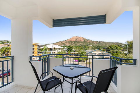 Madison Ocean Breeze Apartments - Rent Accommodation 5
