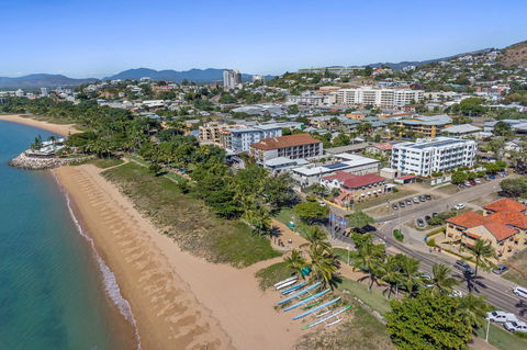 Madison Ocean Breeze Apartments - Rent Accommodation 4