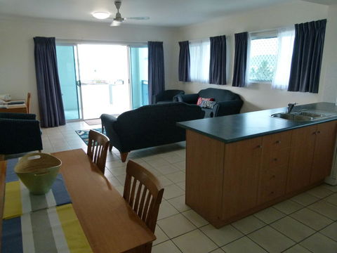 Madison Ocean Breeze Apartments - Rent Accommodation 25