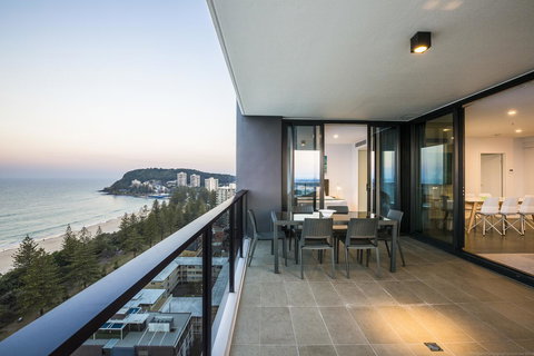 Boardwalk Burleigh Beach - Official - Rent Accommodation 9
