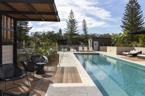 Boardwalk Burleigh Beach - Official - Rent Accommodation 15
