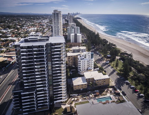 Boardwalk Burleigh Beach - Official - Rent Accommodation 41