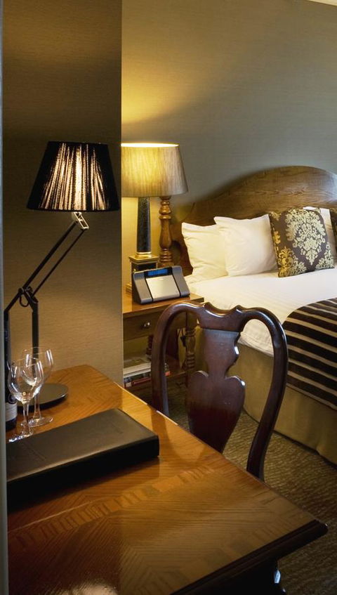 Stamford Plaza Brisbane - Rent Accommodation 24