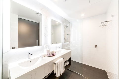 Sage Hotel James Street - Rent Accommodation 10