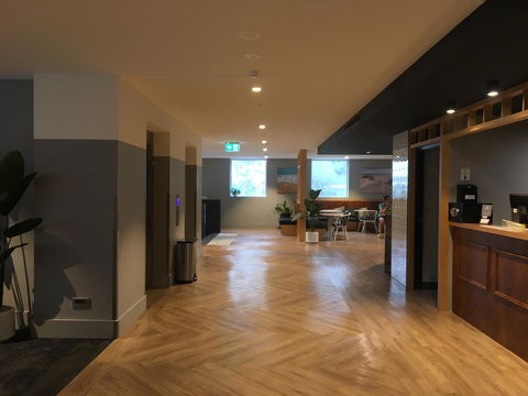 Woodroffe Hotel - Rent Accommodation 7