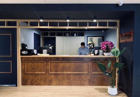 Woodroffe Hotel - Rent Accommodation 2