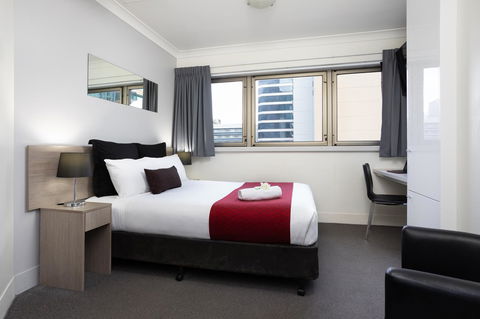 George Williams Hotel - Rent Accommodation 5