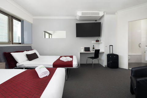 George Williams Hotel - Rent Accommodation 7