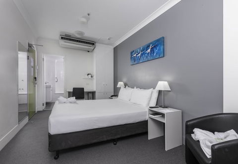George Williams Hotel - Rent Accommodation 35