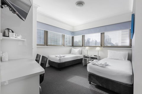 George Williams Hotel - Rent Accommodation 36