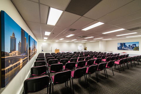 George Williams Hotel - Rent Accommodation 27