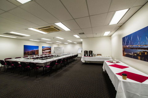 George Williams Hotel - Rent Accommodation 44