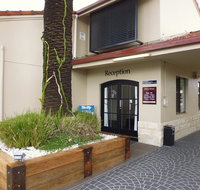 Burke  Wills Motor Inn - Rent Accommodation