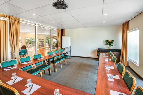 Coral Tree Inn - Rent Accommodation 9
