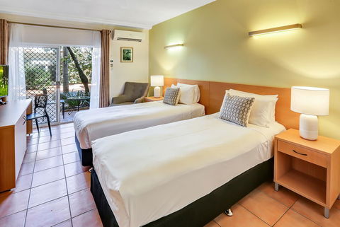 Coral Tree Inn - Rent Accommodation 11