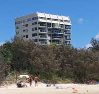 84 The Spit Holiday Apartments - Rent Accommodation