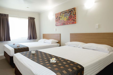 Cairns Colonial Club Resort - Rent Accommodation 32