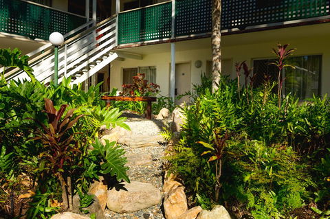 Cairns Colonial Club Resort - Rent Accommodation 43