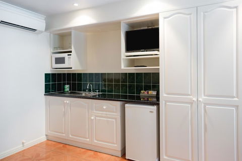 Cairns Colonial Club Resort - Rent Accommodation 30