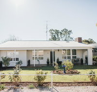 White on Wright Clare - Rent Accommodation