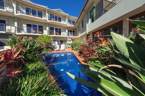 Yamba Beach Motel - Rent Accommodation 0