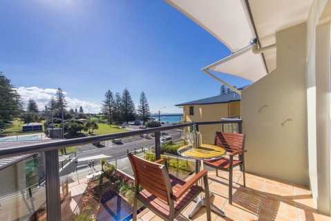 Yamba Beach Motel - Rent Accommodation 2