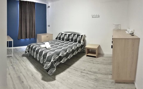 Yamba Central Hotel And Backpackers - Rent Accommodation 1