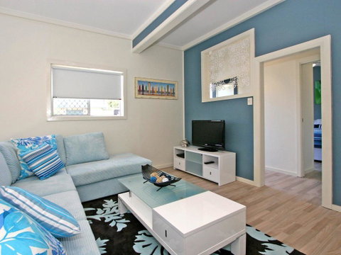 Yamba Daze - Sunrise - Pet Friendly - Rent Accommodation 1